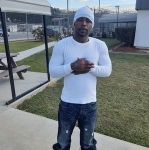 Meet your Posher, Dennis